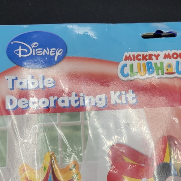 Mickey Mouse Clubhouse Party Table Decorating Kit - Picture 4 of 7